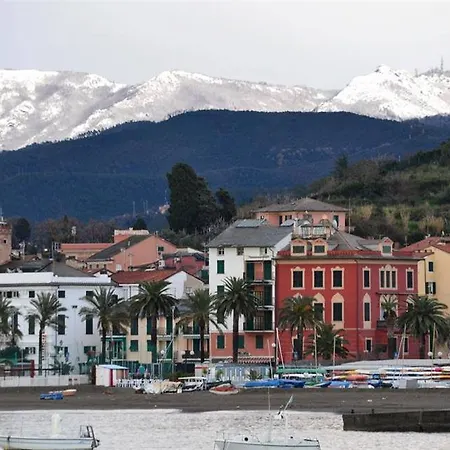 Bed And Breakfast Miky E Jenny Couette-café Castiglione Chiavarese